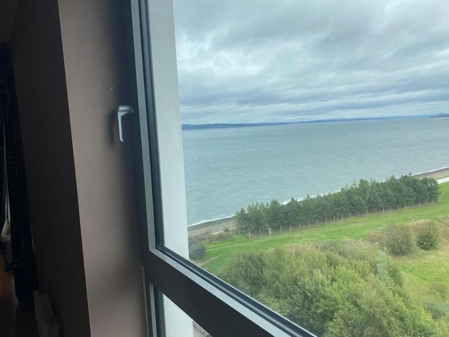Modern 2 Bed Apartment With Stunning Seaside View EDI Exterior foto