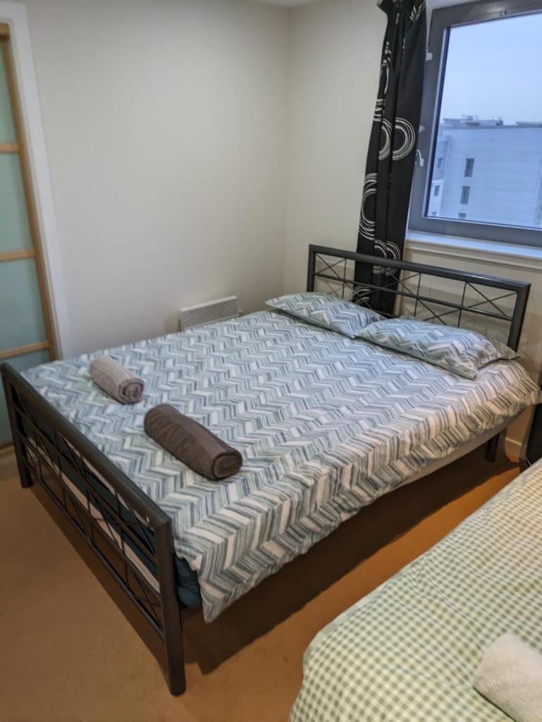 Modern 2 Bed Apartment With Stunning Seaside View EDI Exterior foto
